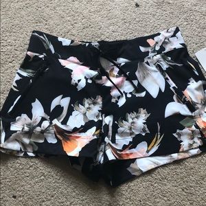 Athleta Hudson shortie